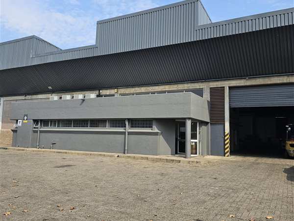 3107  m² Industrial space in New Germany