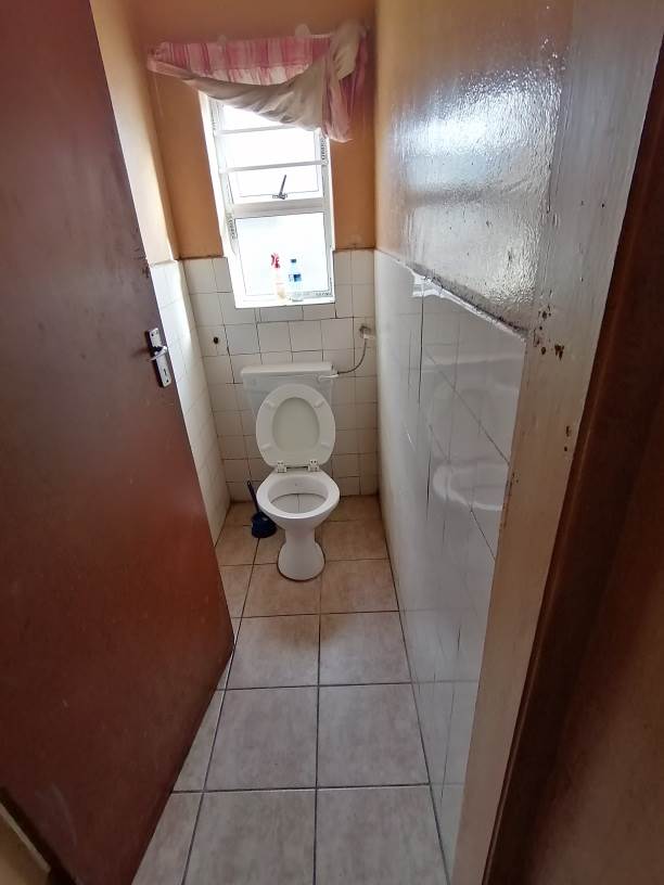 1 Bed Apartment in Parow Valley photo number 6