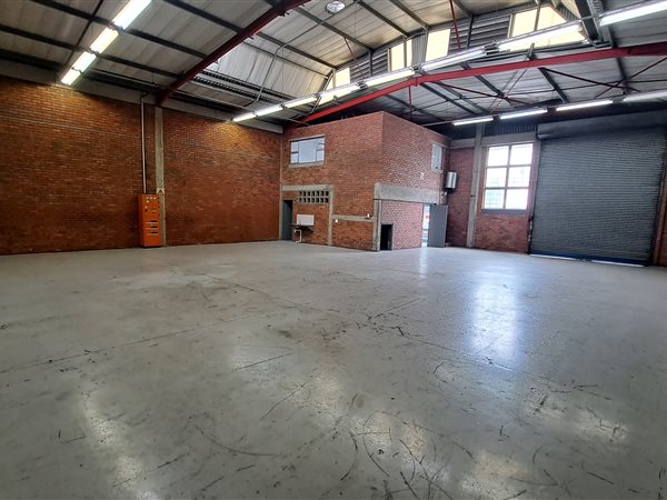 300  m² Commercial space