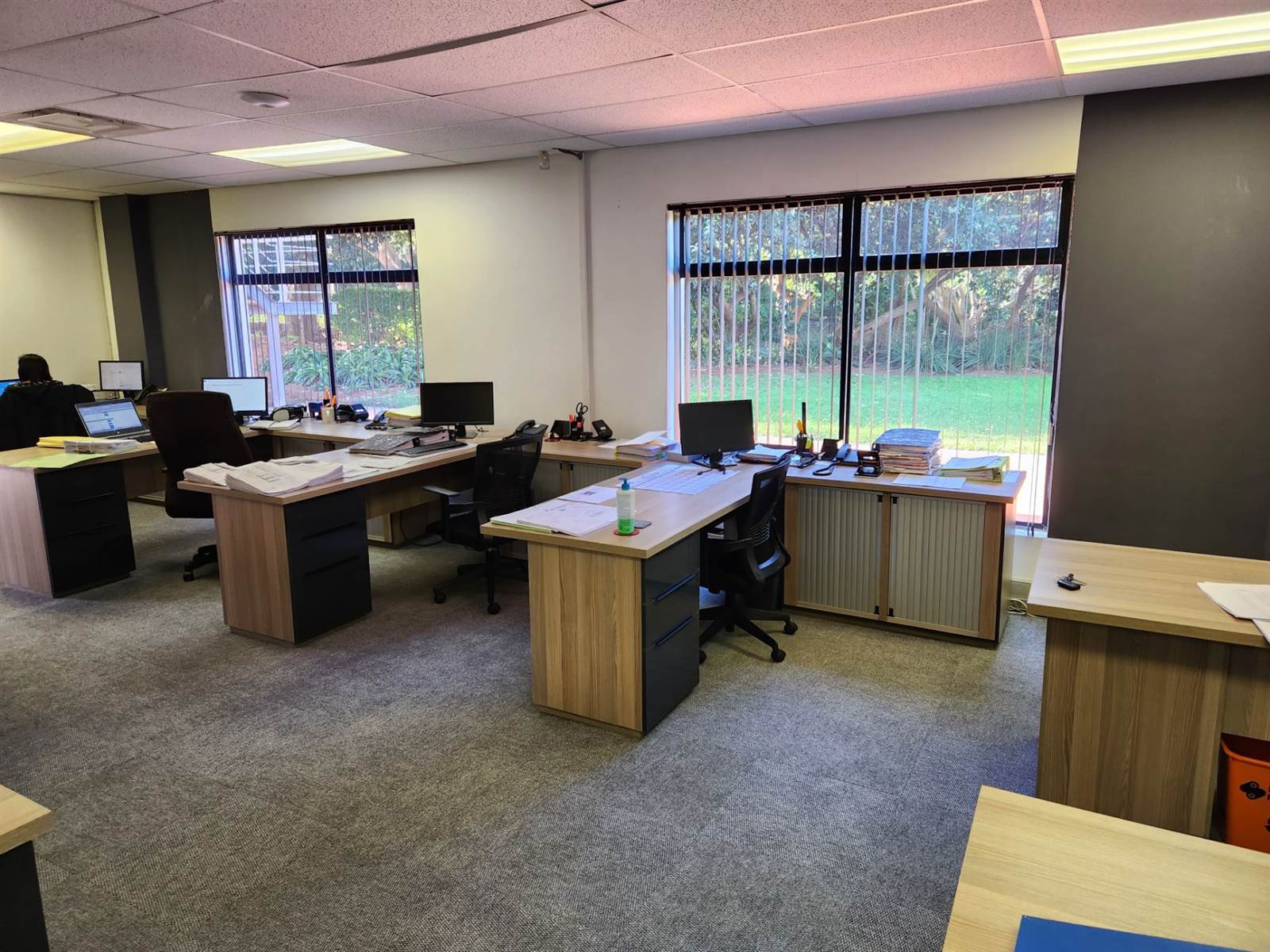 170  m² Office Space in La Lucia photo number 8