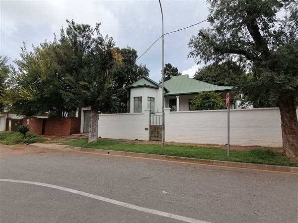3 Bed House in Troyeville
