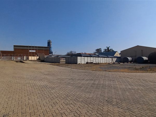 7 345  m² Industrial space
