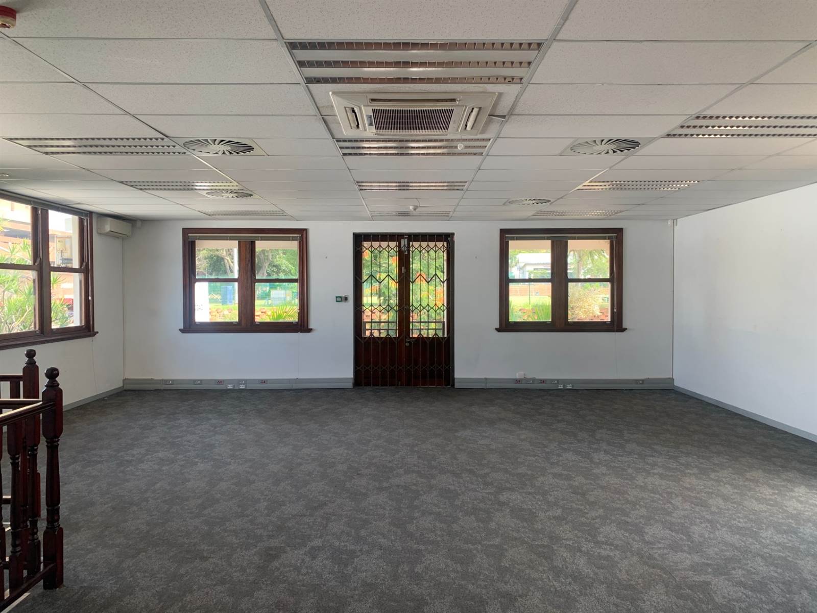 400  m² Office Space in Windermere photo number 4