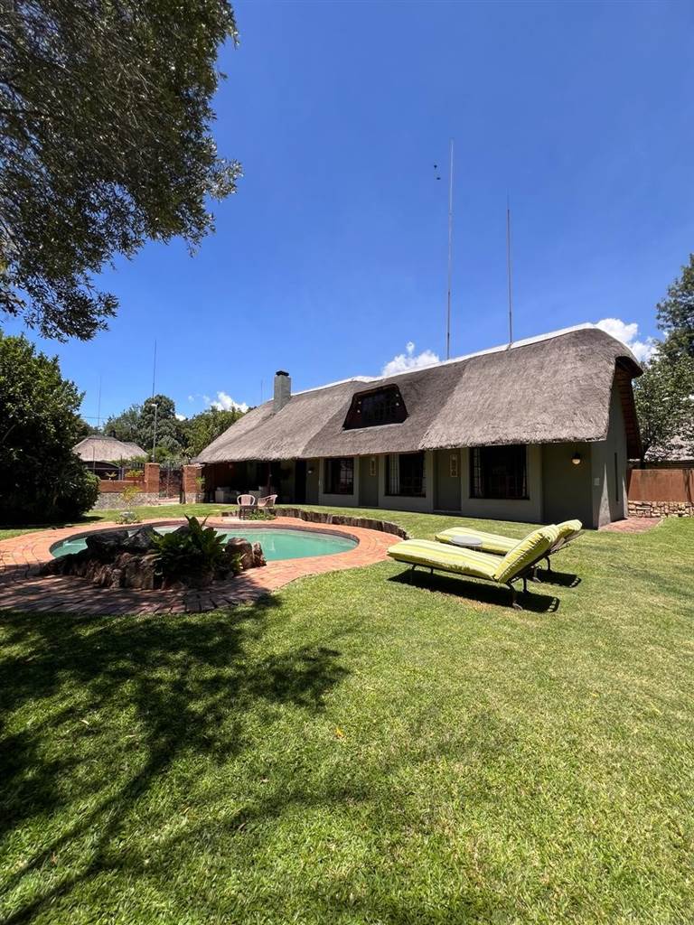 4 Bed House in Johannesburg North photo number 1