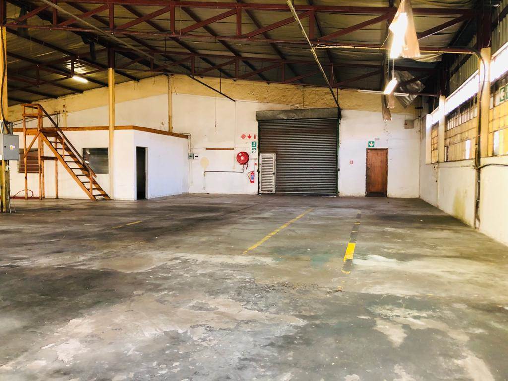 550  m² Industrial space in Robertville photo number 19