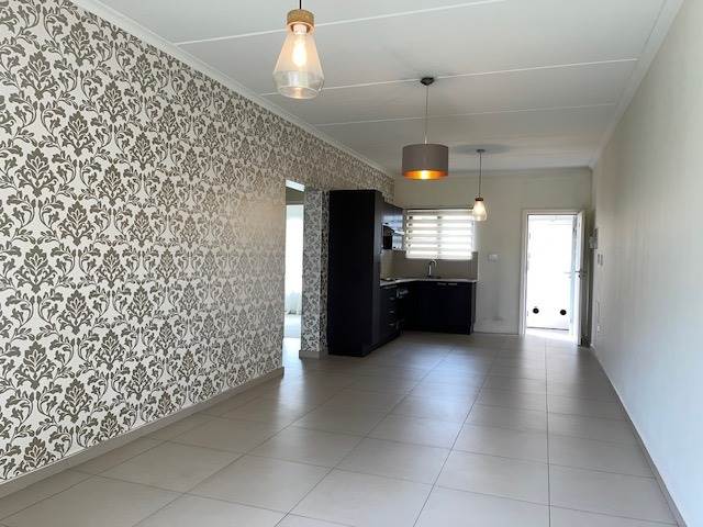 2 Bed Apartment in Fourways photo number 1