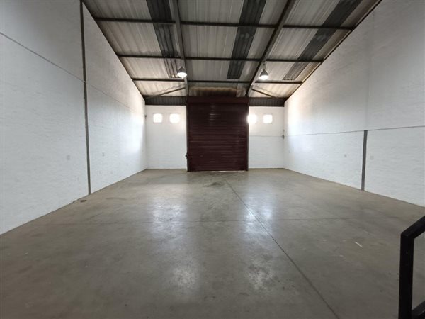 246  m² Industrial space