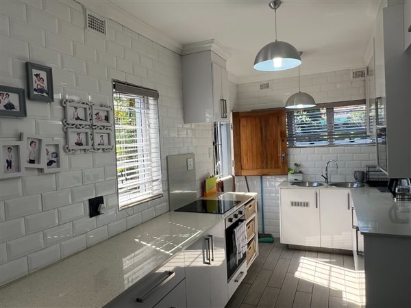 3 Bedroom House 3 Bedroom House