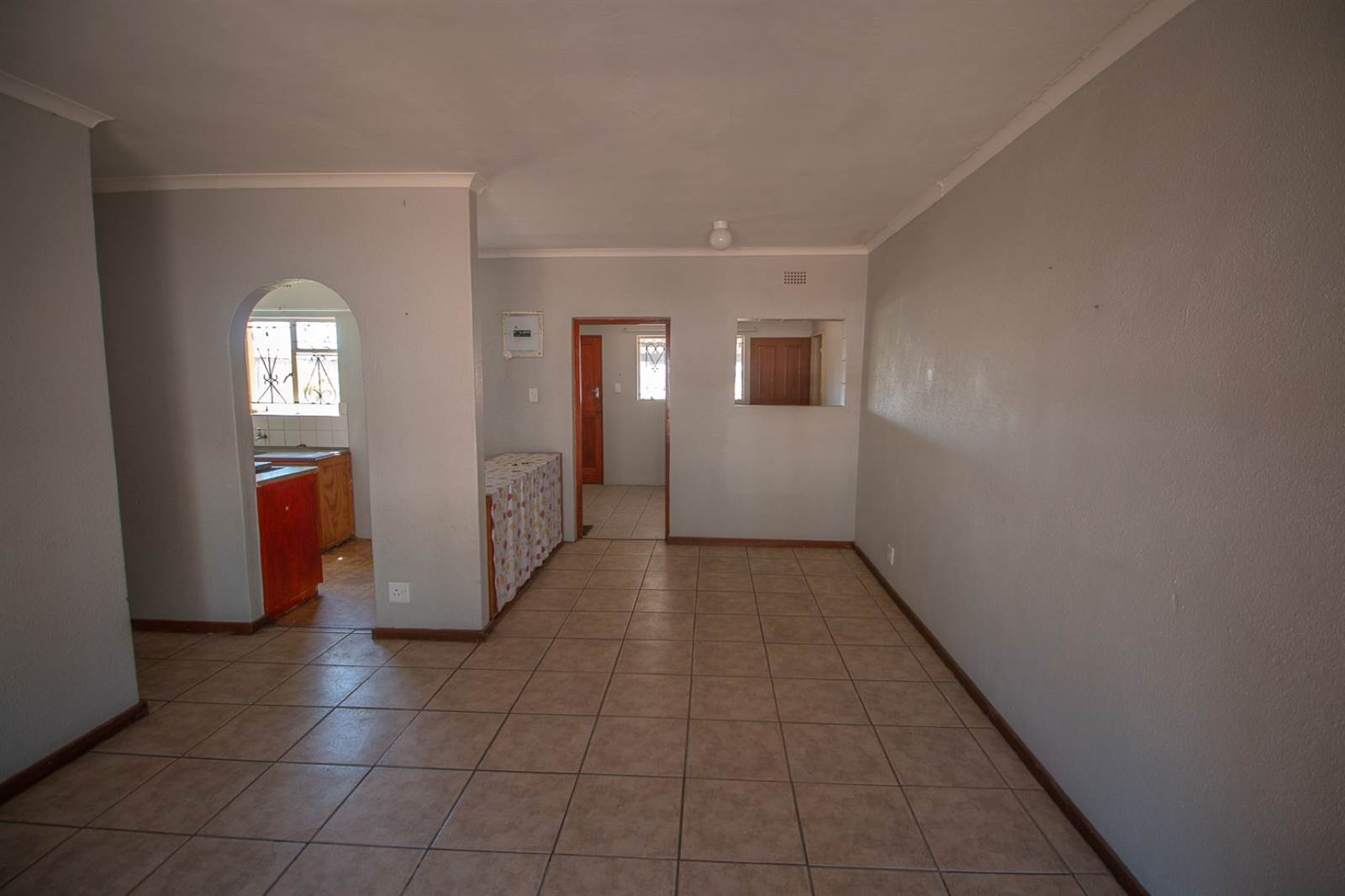 3 Bed House in Piketberg photo number 2