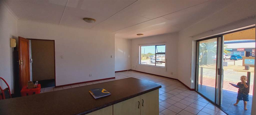 2 Bed Apartment in Dana Bay photo number 9
