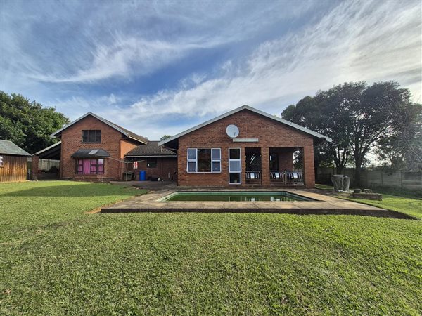 5 Bedroom House 5 Bedroom House