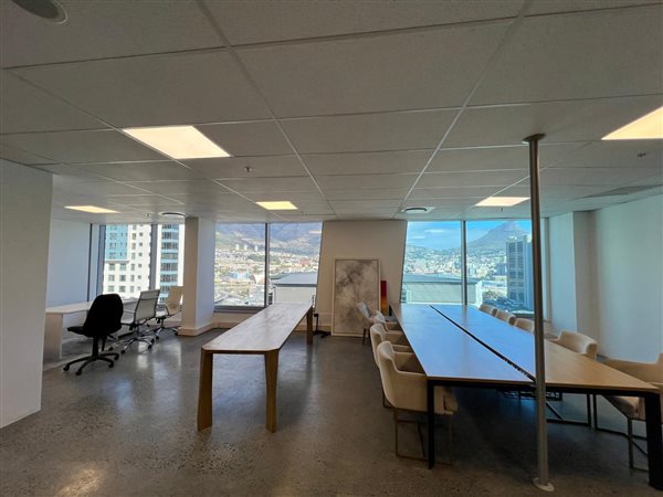 125  m² Commercial space in Cape Town City Centre
