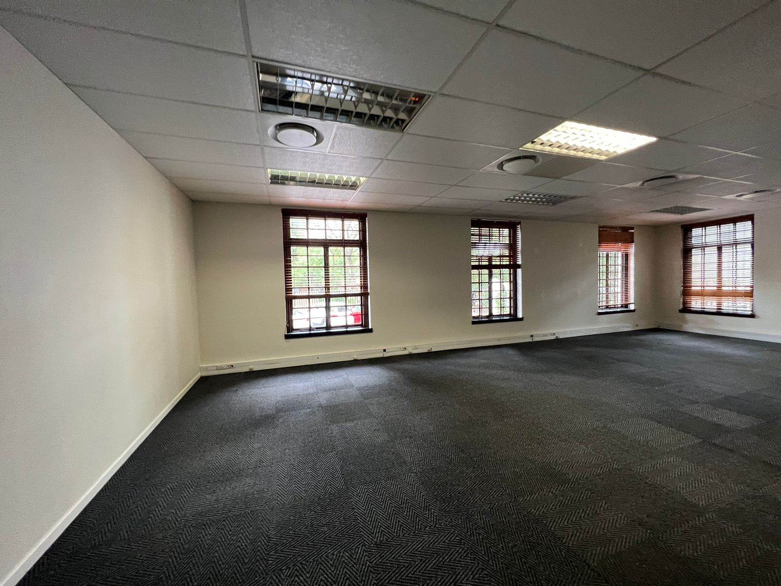 324  m² Commercial space in Rivonia photo number 21