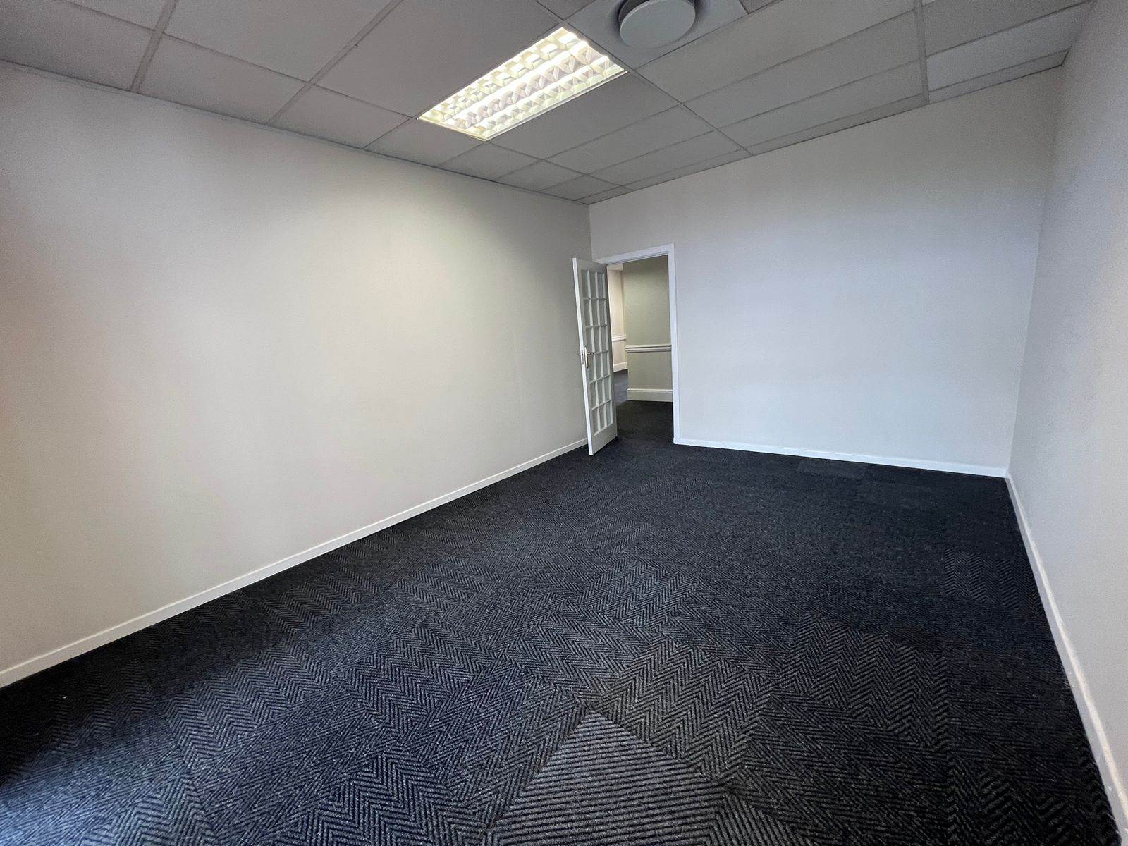 324  m² Commercial space in Rivonia photo number 11