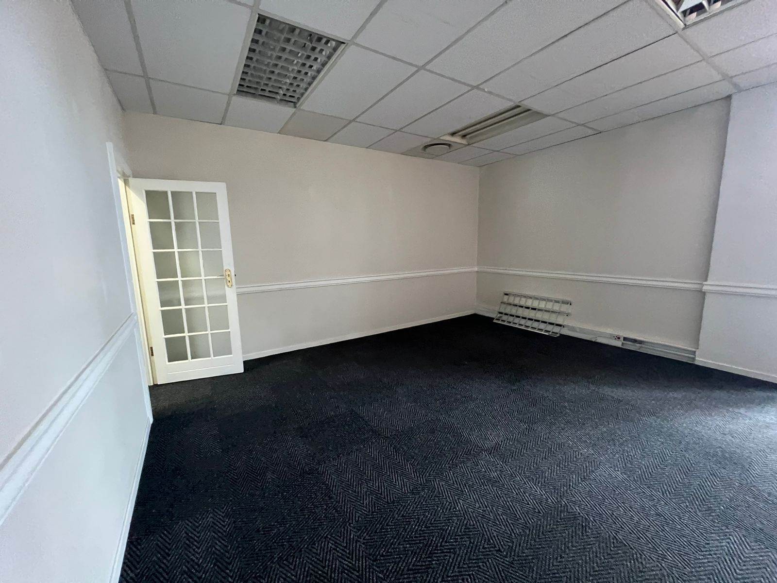 324  m² Commercial space in Rivonia photo number 17