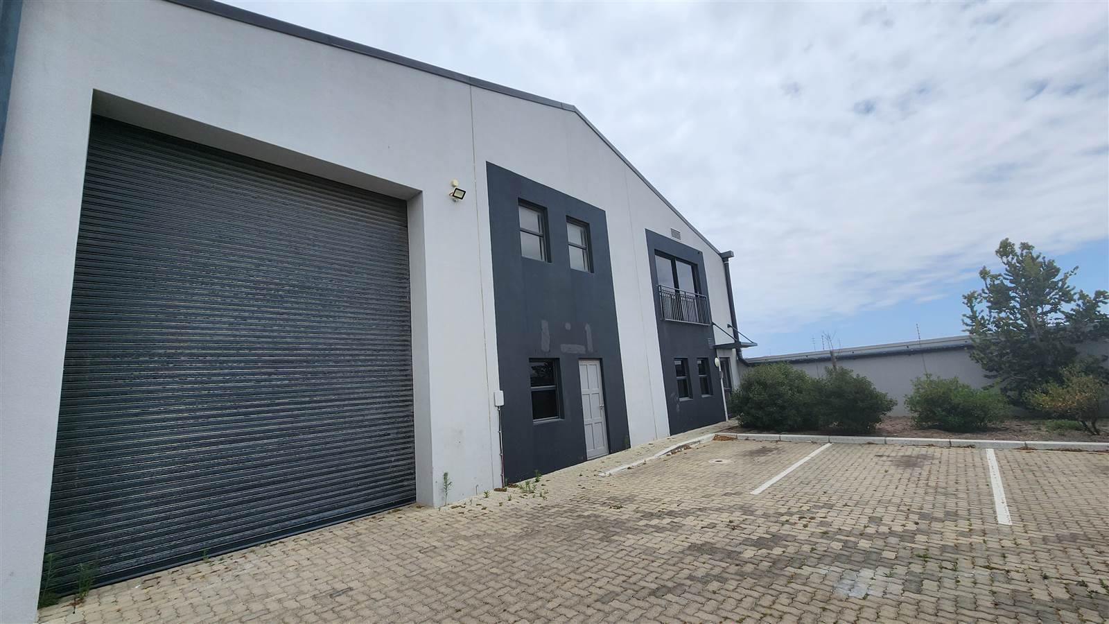 359  m² Industrial space in Parklands photo number 1