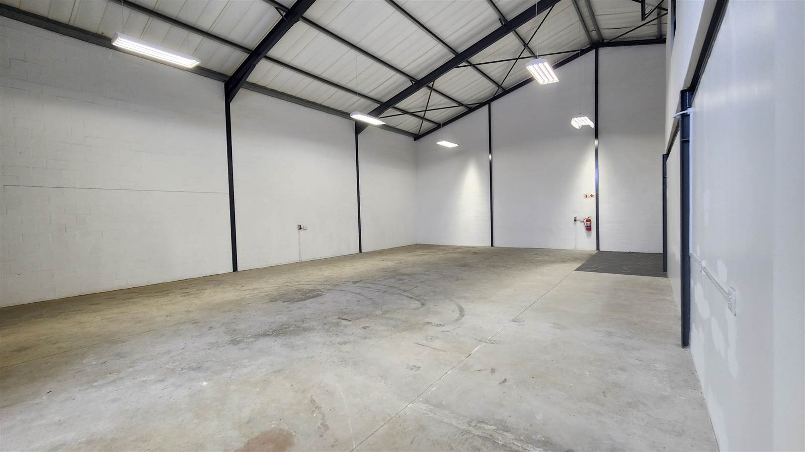 359  m² Industrial space in Parklands photo number 11