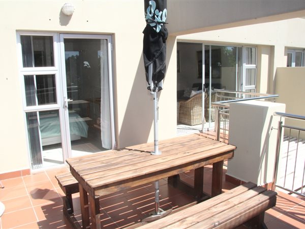 2 Bed Apartment in Goose Valley Golf Estate