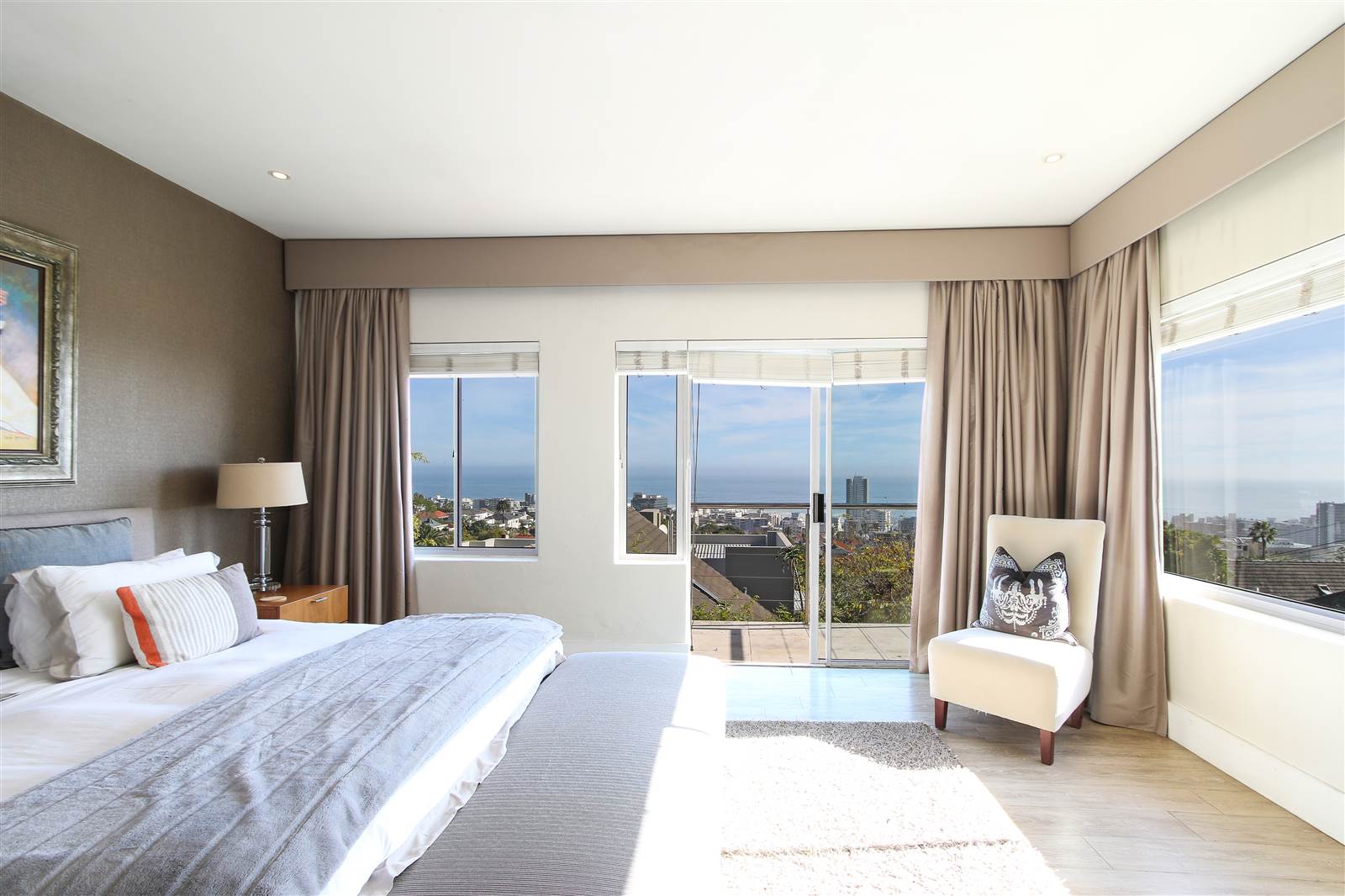 4 Bed House in Fresnaye photo number 30