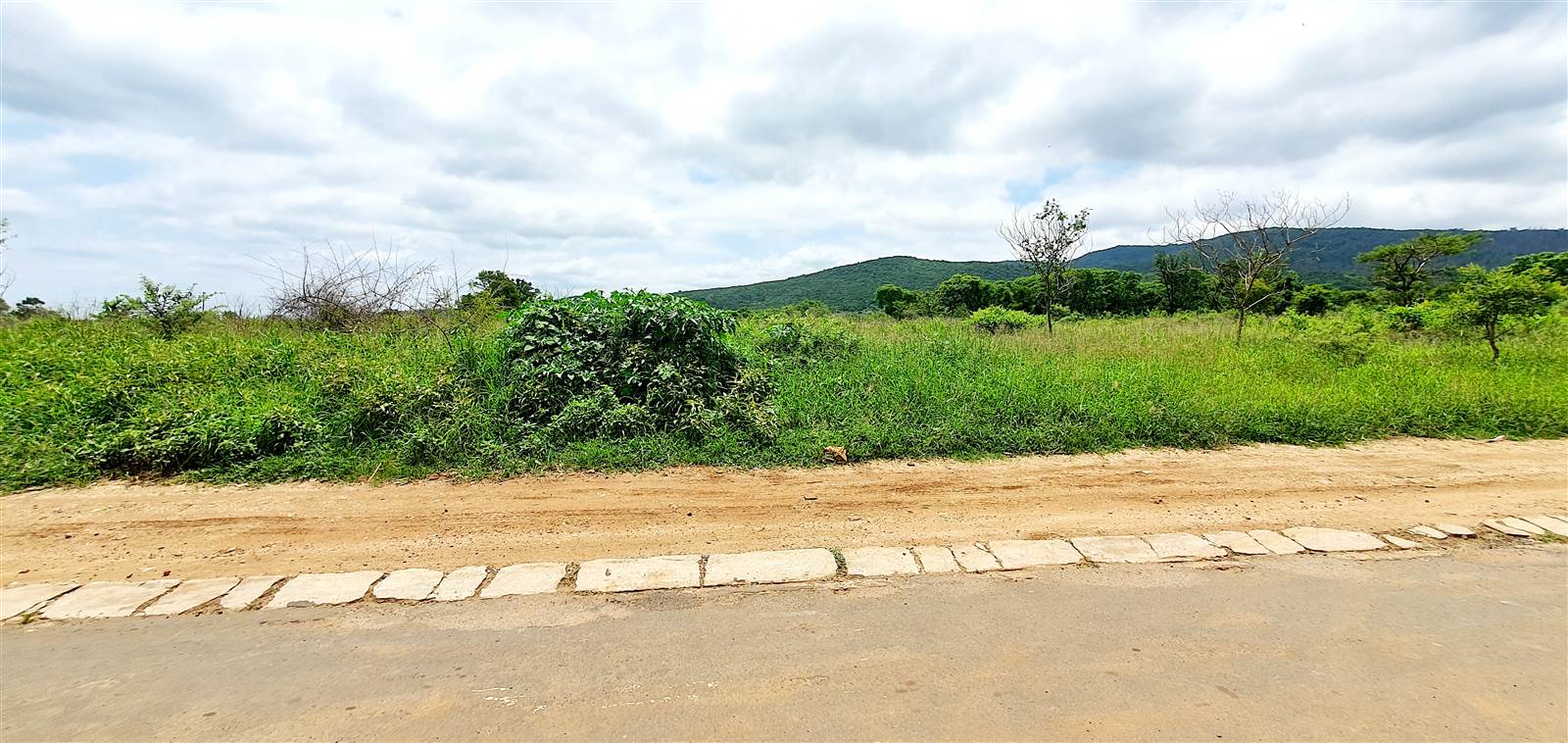 561 m² Land available in Tshikota photo number 1