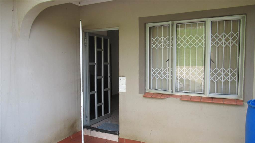 3 Bed House in Tongaat Central photo number 4