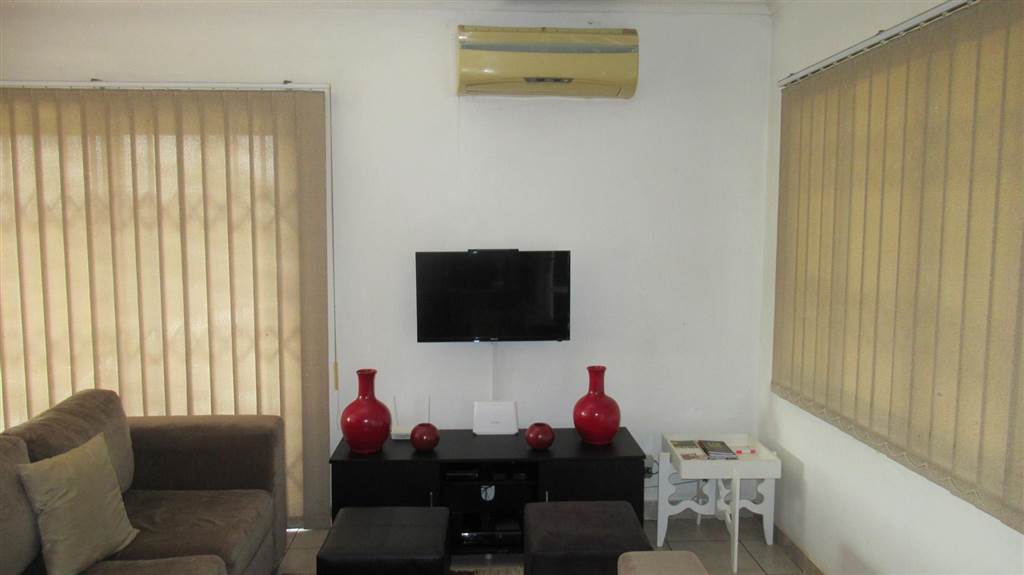3 Bed House in Tongaat Central photo number 22