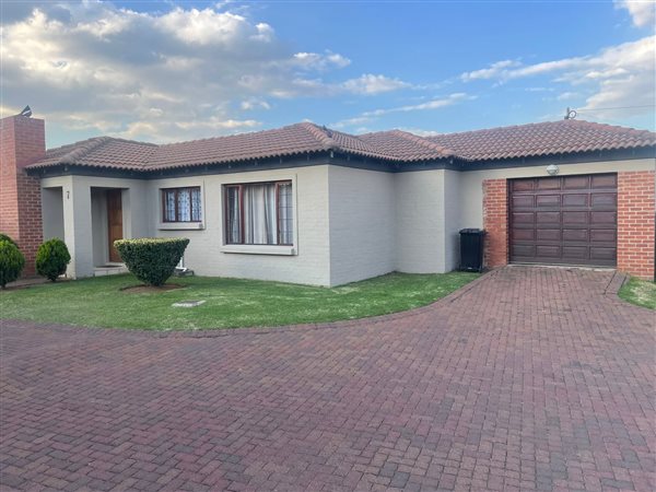 2 Bed Townhouse in Delmas
