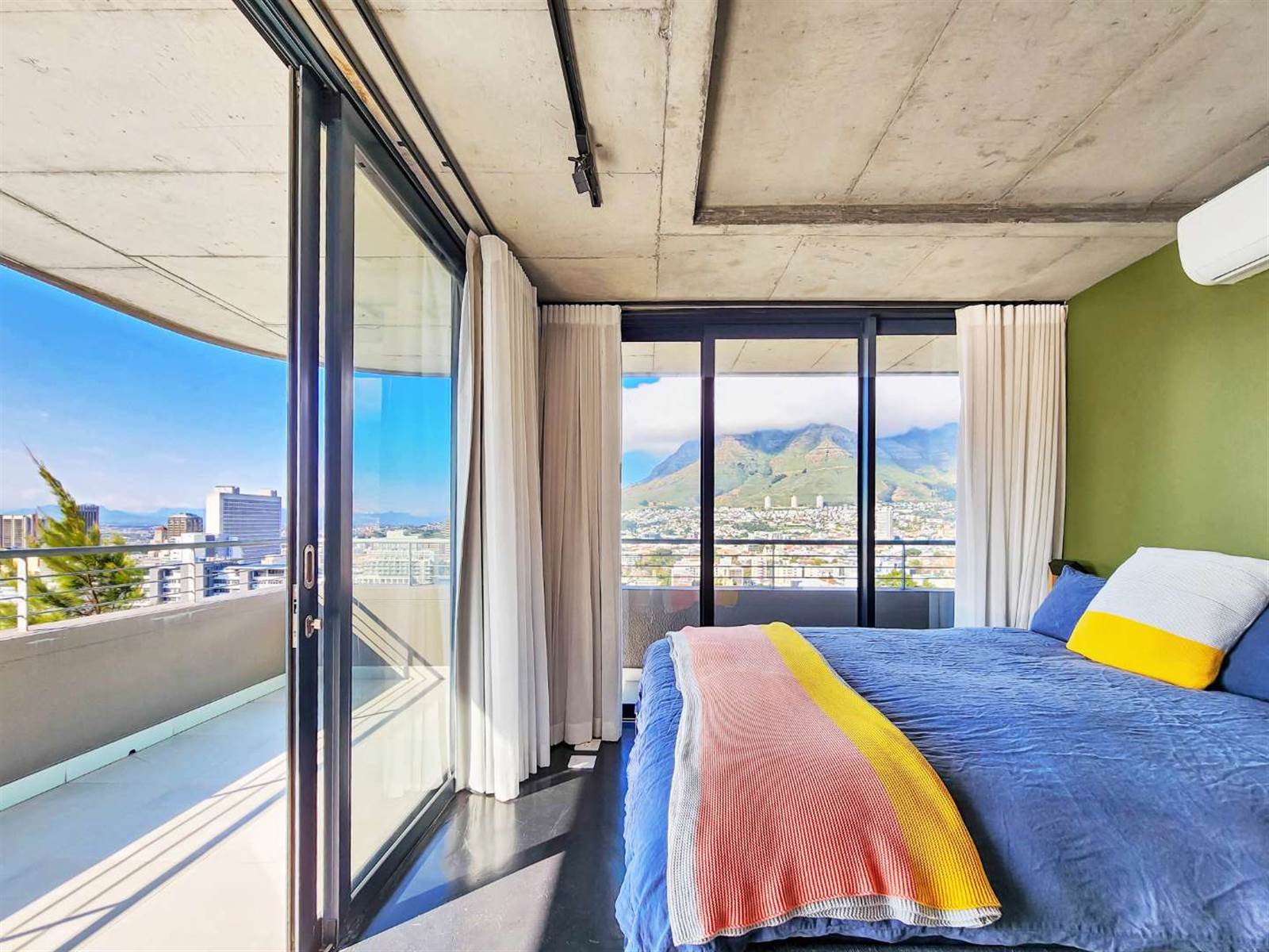 2 Bed Apartment in Bo-Kaap photo number 15