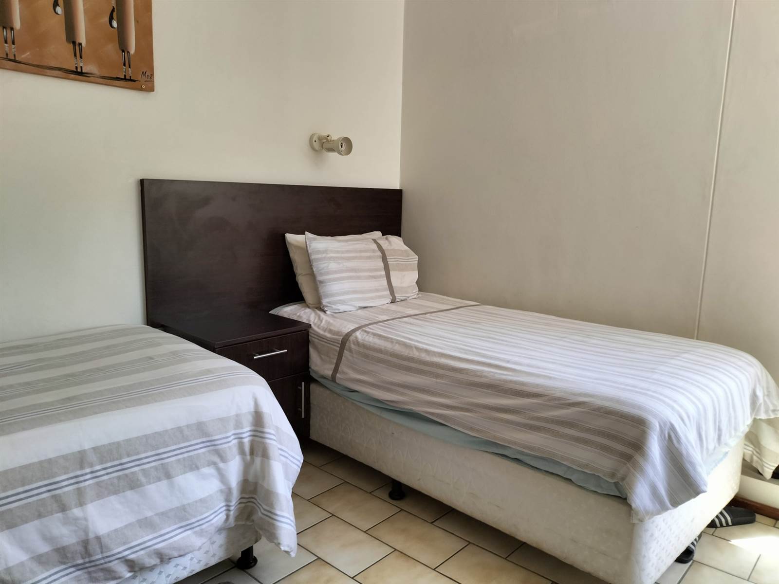 2 Bed Apartment in Amanzimtoti photo number 13