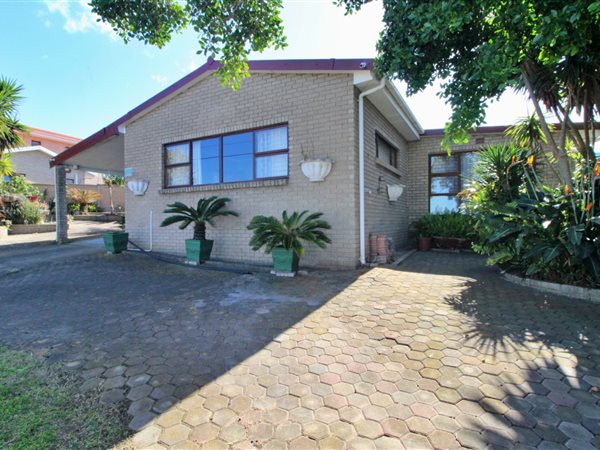 3 Bedroom House 3 Bedroom House