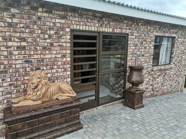 3 Bedroom House 3 Bedroom House