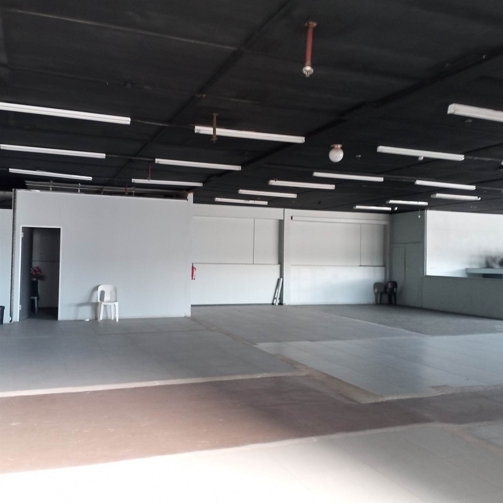 1061  m² Commercial space in Congella photo number 9