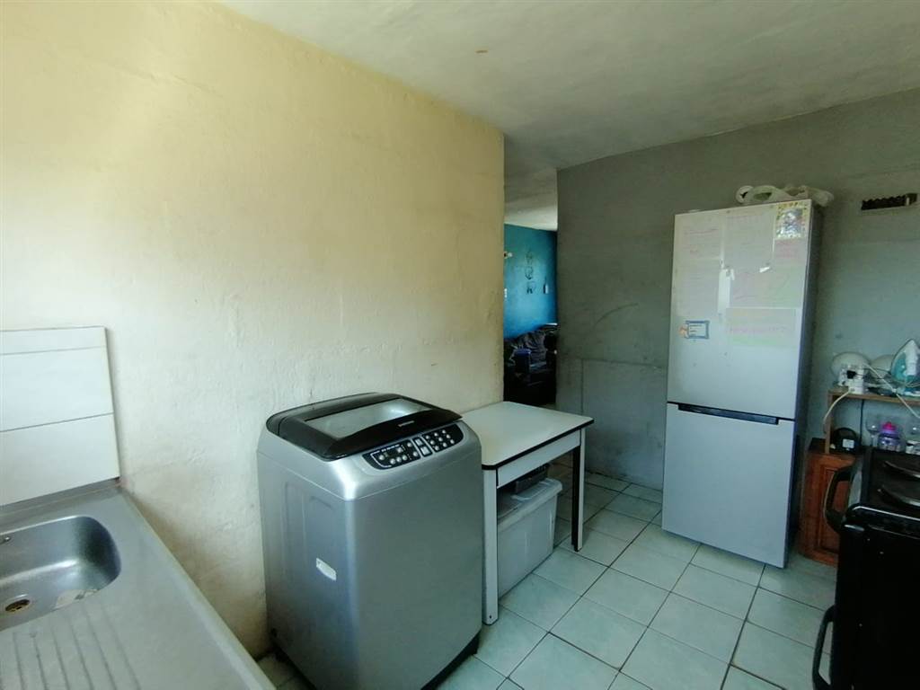 2 Bed Apartment in Austerville photo number 11