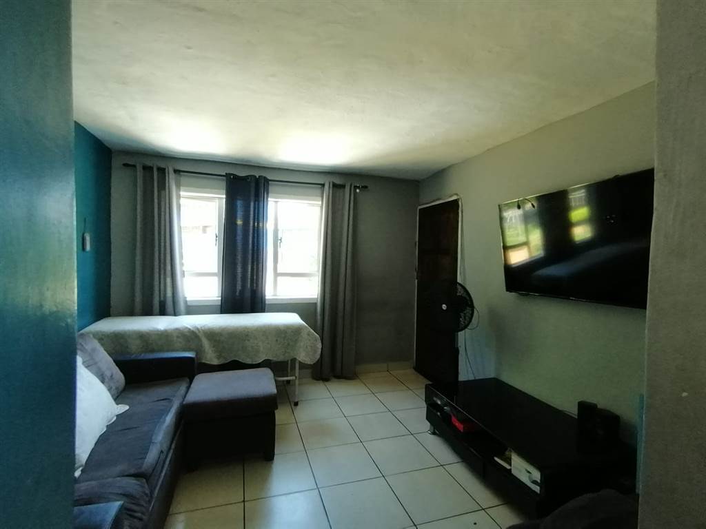 2 Bed Apartment in Austerville photo number 5