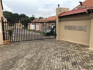 3 Bed Townhouse in Wychwood
