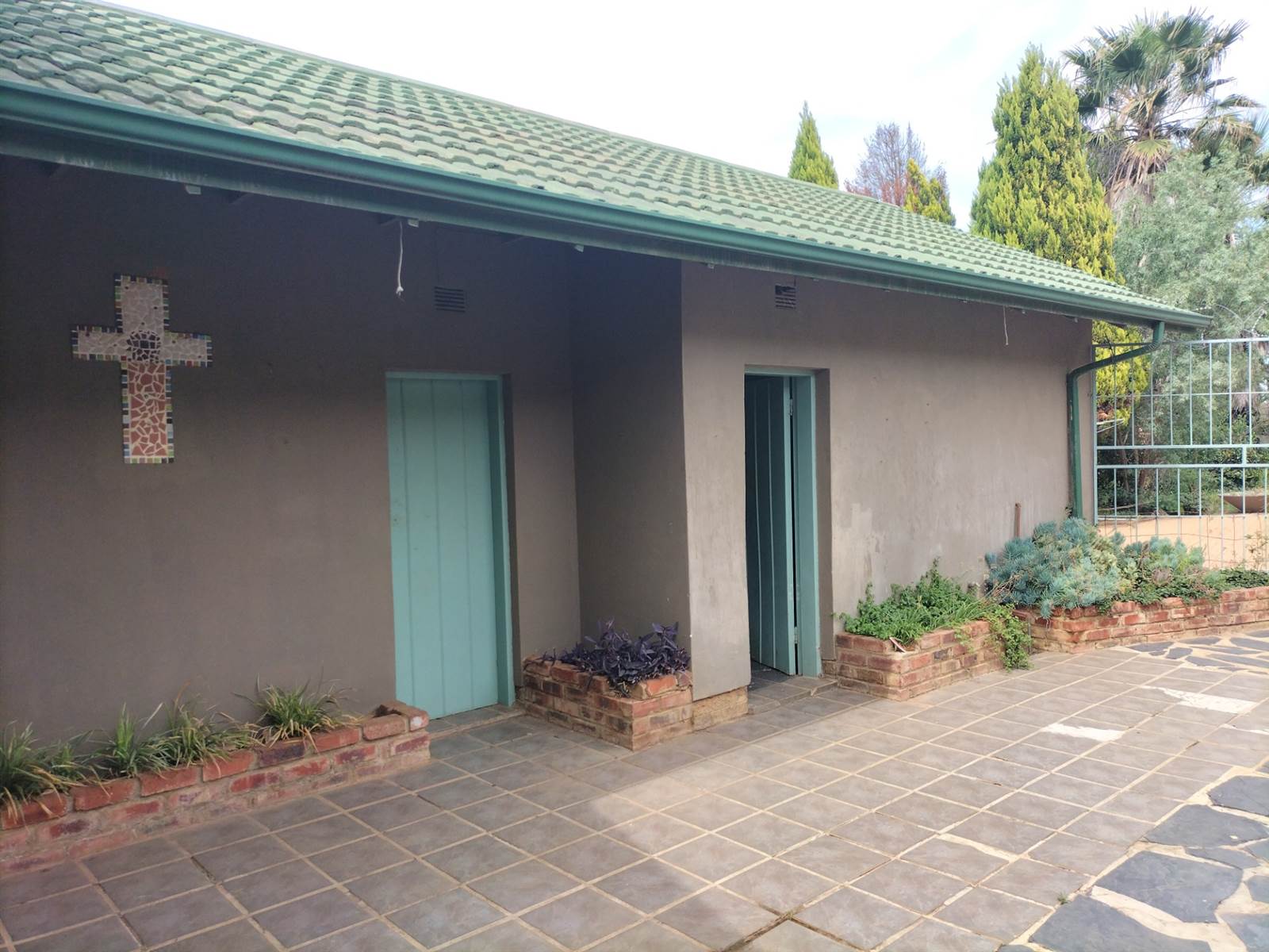 4 Bed House in Vaalpark photo number 16