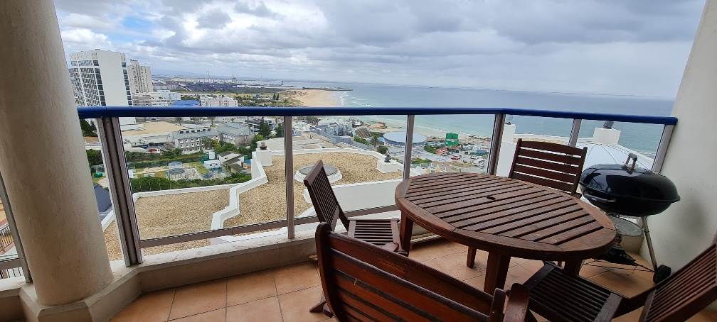 3 Bed Apartment in Summerstrand photo number 2