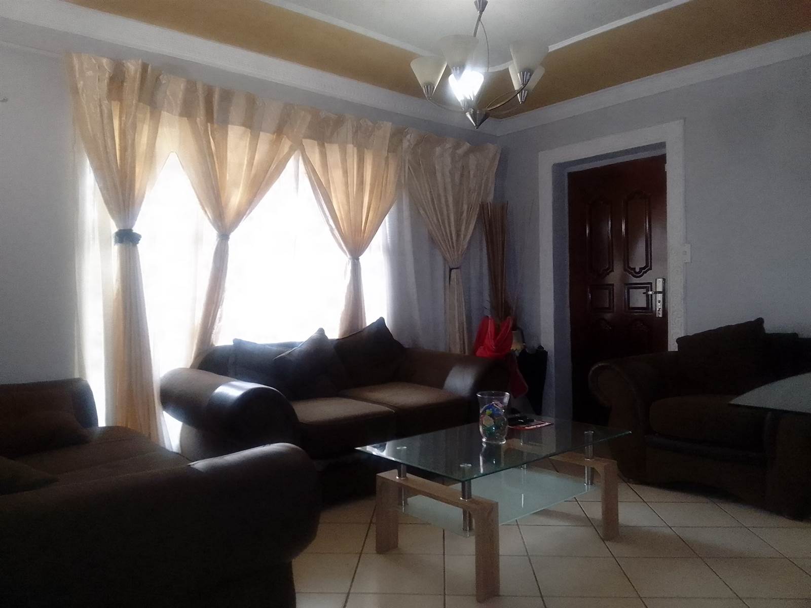 3 Bed House in Pimville photo number 17
