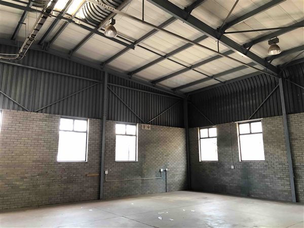 530  m² Industrial space