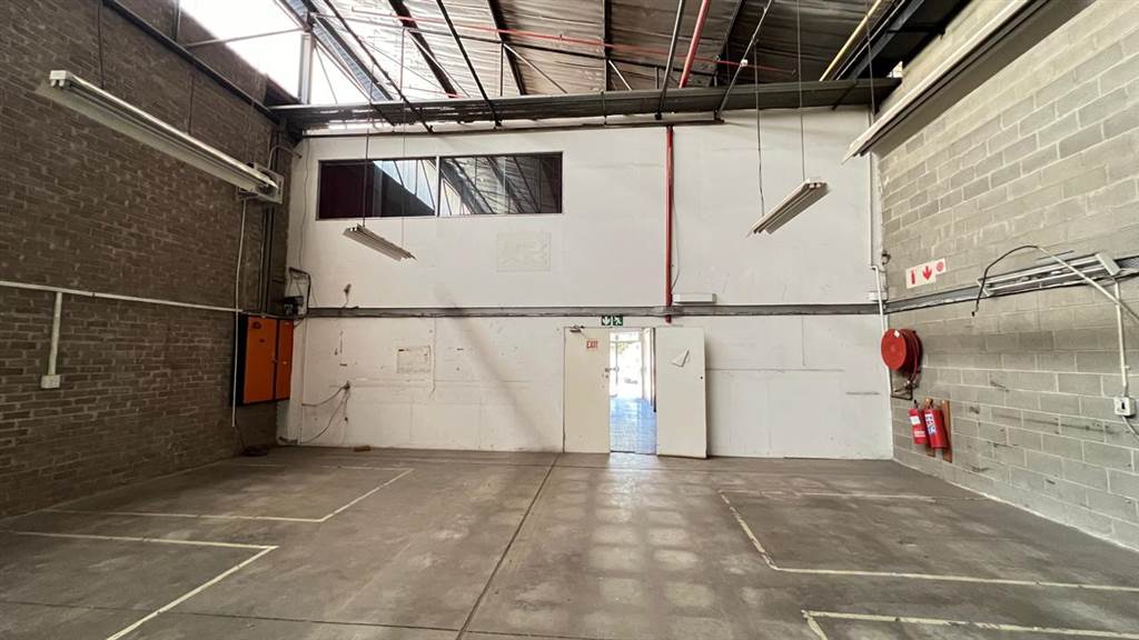103  m² Industrial space in Selby photo number 10