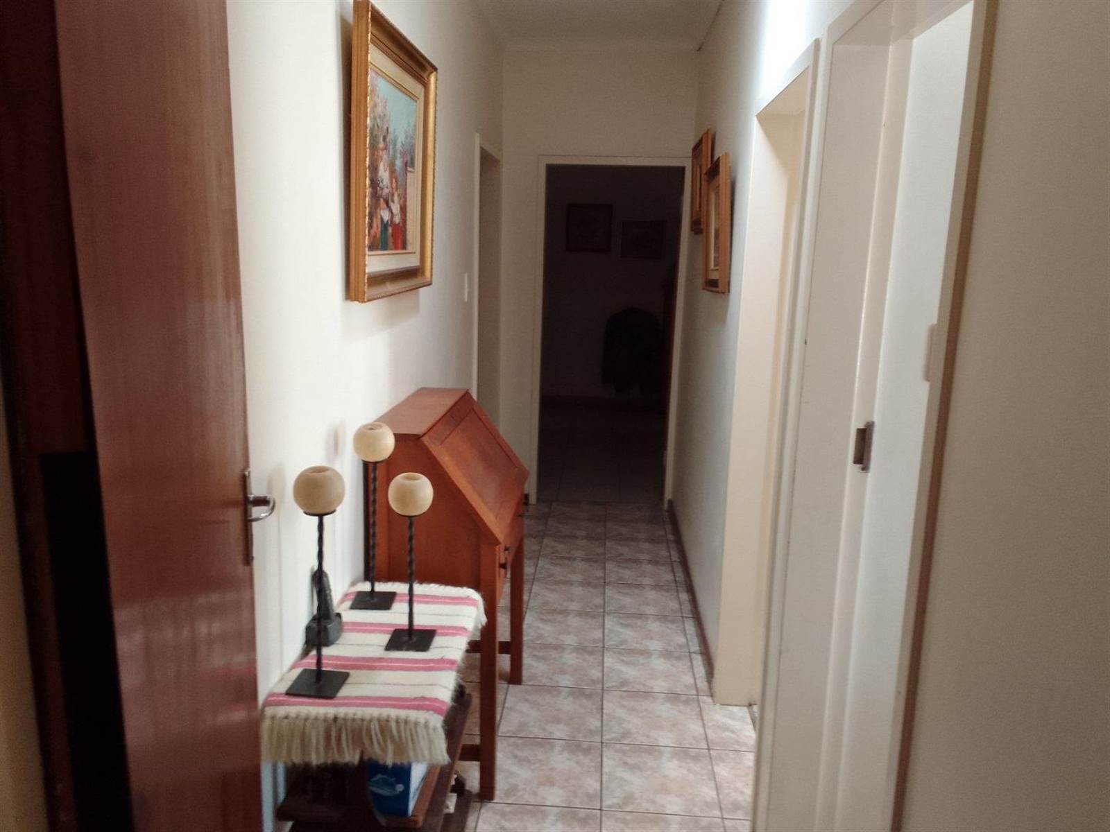 3 Bed House in Dorandia photo number 16