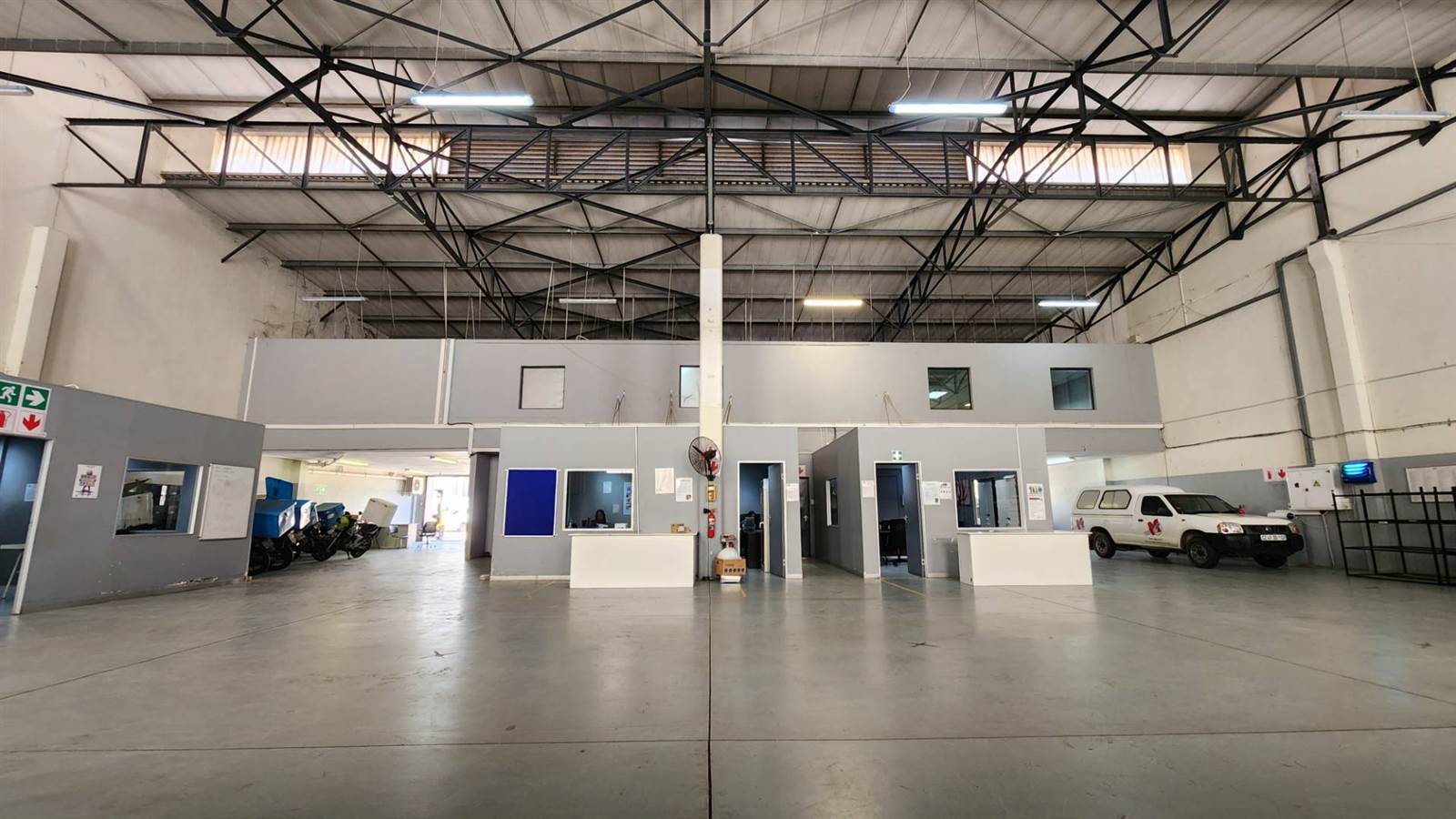 1008  m² Industrial space in Riverhorse Valley photo number 5