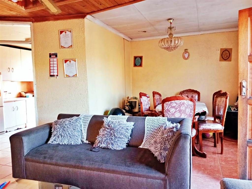 3 Bed House in Blomanda photo number 8