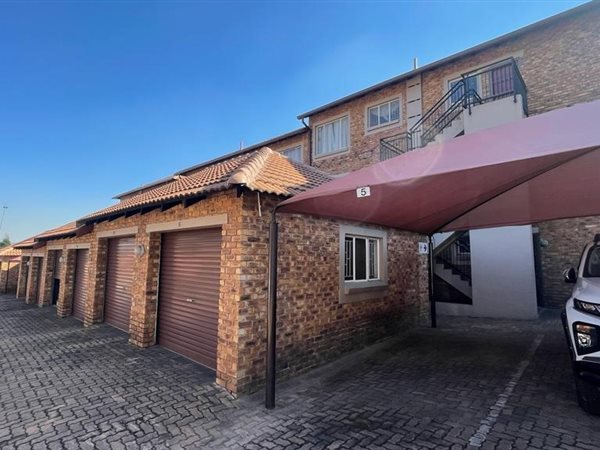 3 Bed Townhouse in Bedfordview