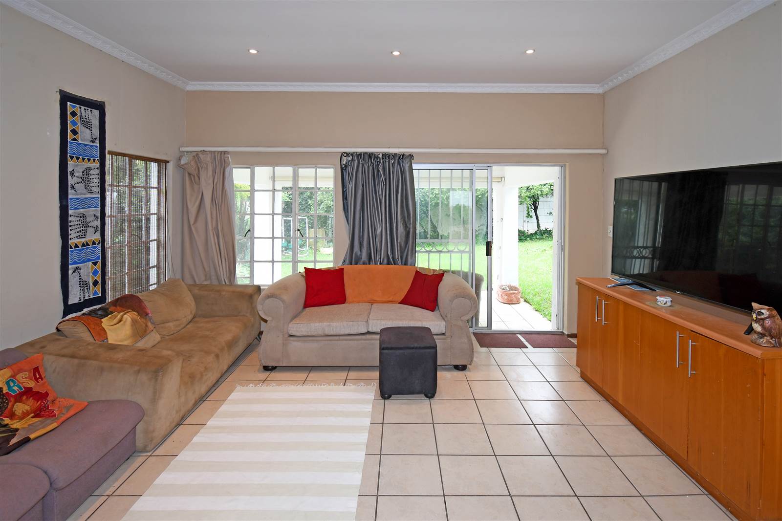 3 Bed Townhouse in Craighall Park photo number 10