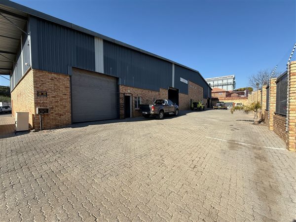 170 m² Industrial space 170 m² Industrial space