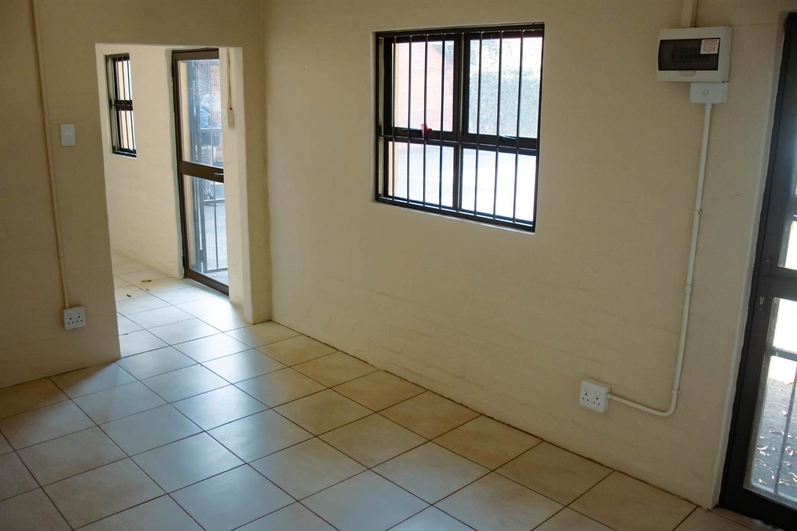185  m² Office Space in Pietermaritzburg Central photo number 3