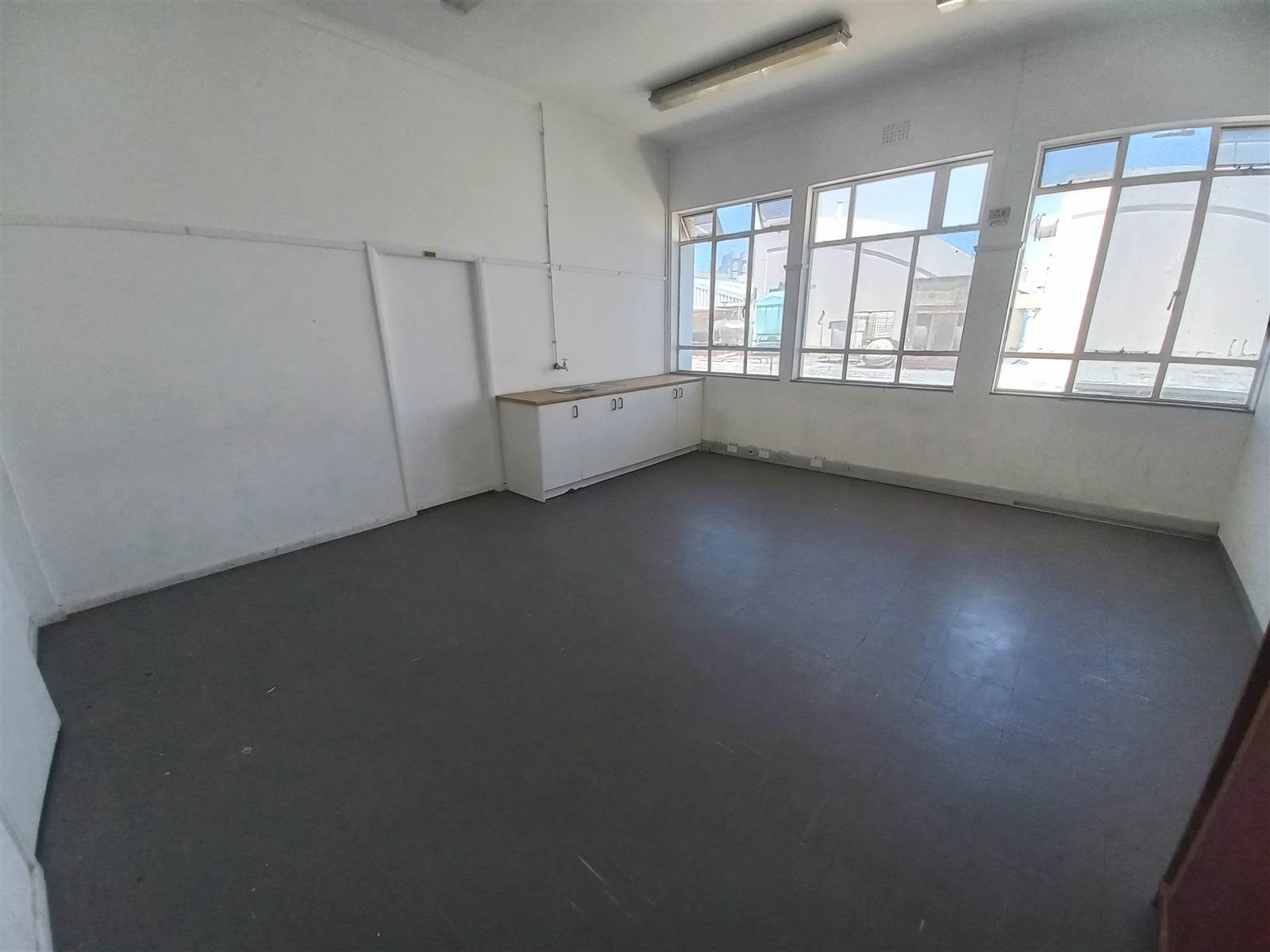1467  m² Commercial space in Ndabeni photo number 19