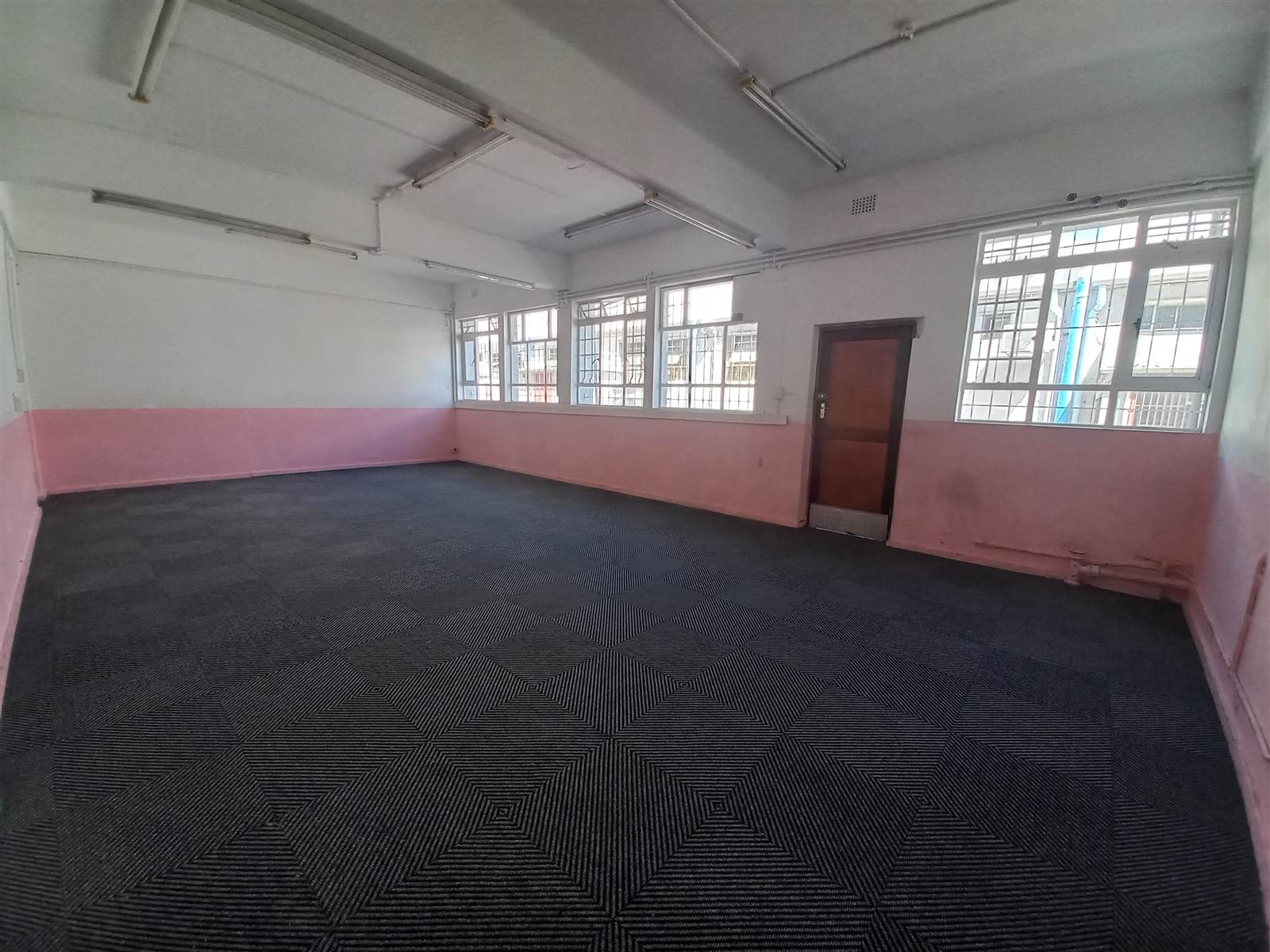 1467  m² Commercial space in Ndabeni photo number 7