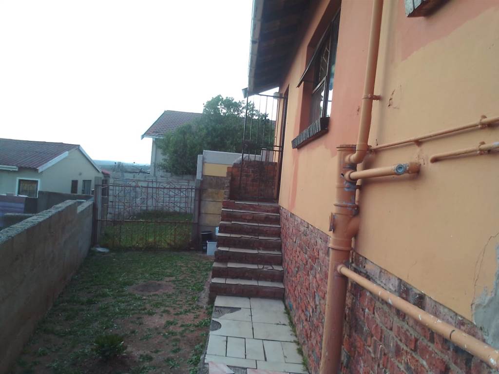 3 Bed House in Kwadwesi photo number 22